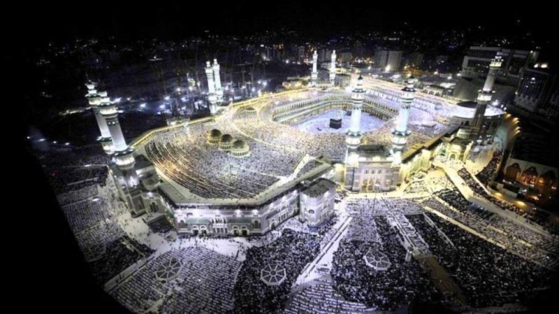 توسعة الحرمين الشريفين والاعتناء بجميع المشاعر المقدسة