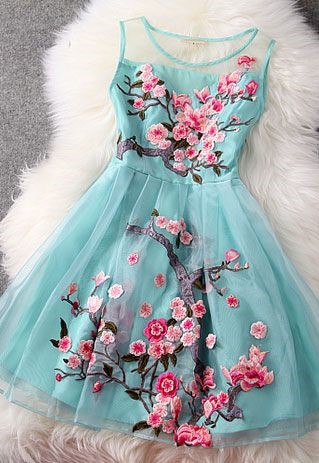 فساتين خطوبة قصيرة